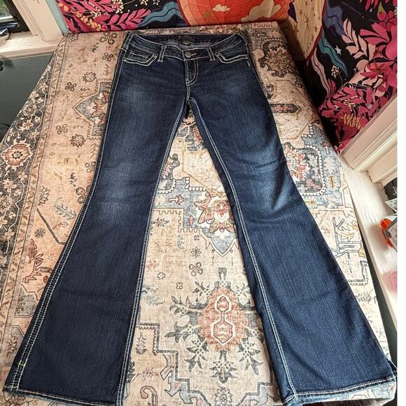 Silver Jeans Women's Bedazzled Flare Wide Leg Bootcut Jeans Size 30 X 33 - Picture 1 of 14